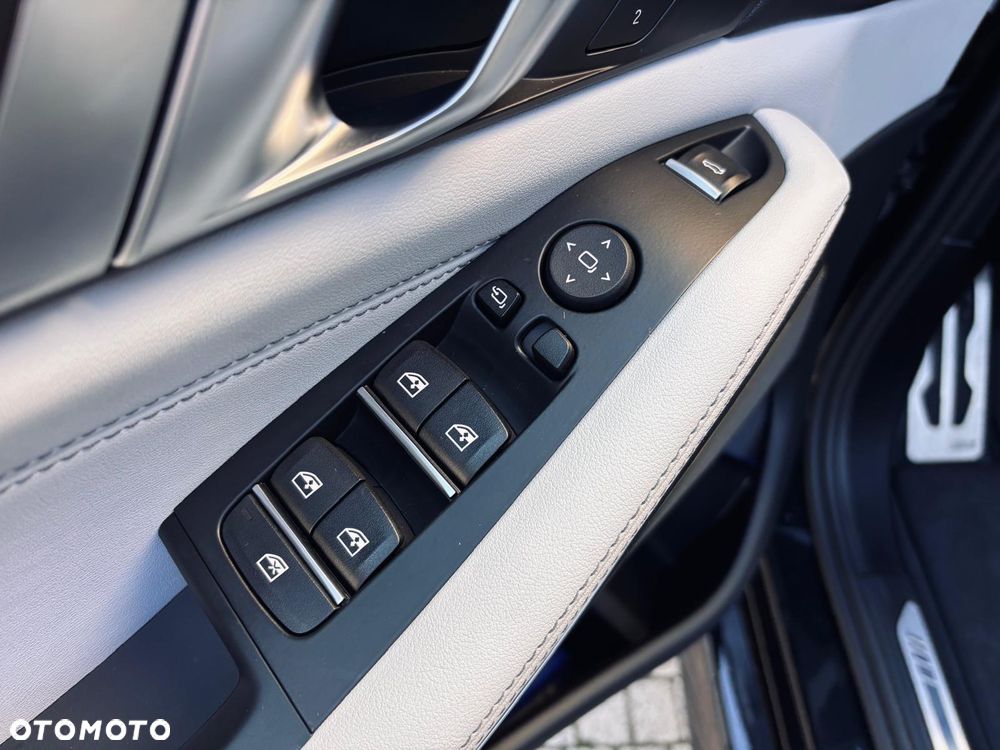 BMW X5 xDrive40i - 10