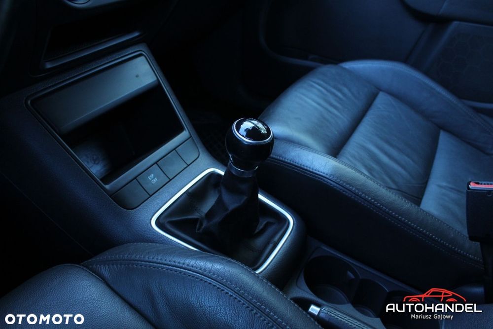 Volkswagen Golf Plus - 16