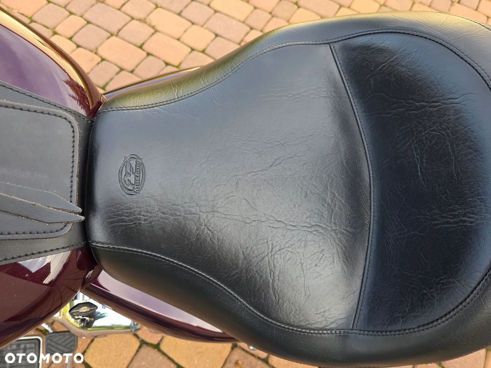 Suzuki Intruder - 22