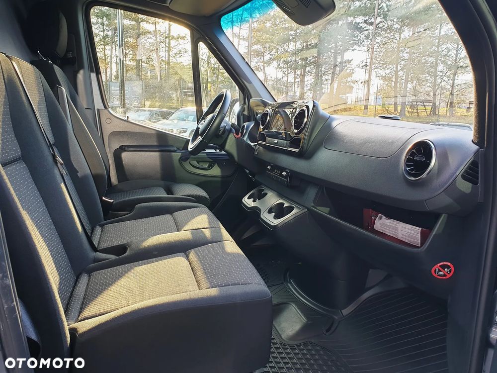 Mercedes-Benz SPRINTER 319 CDI - 12