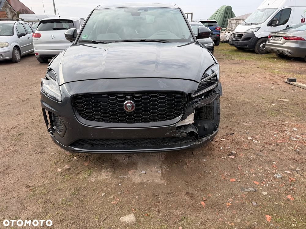 Jaguar E-Pace P300 AWD R-Dynamic HSE - 10