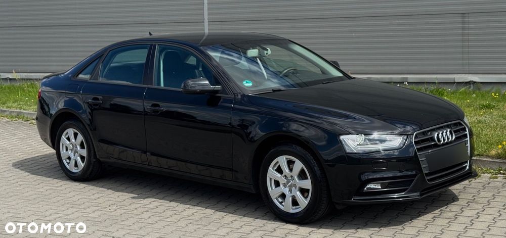 Audi A4 Limousine - 30