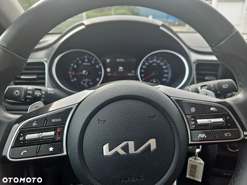 Kia Ceed 1.5 T-GDI M DCT - 14