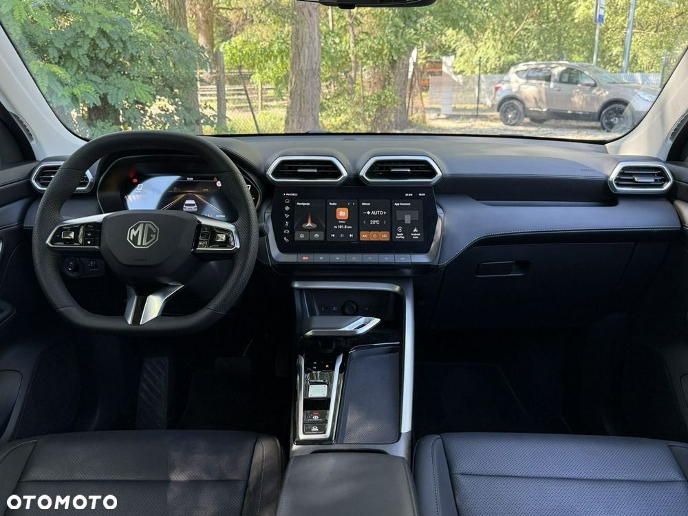 MG ZS 1.5 HEV+ Exclusive - 17