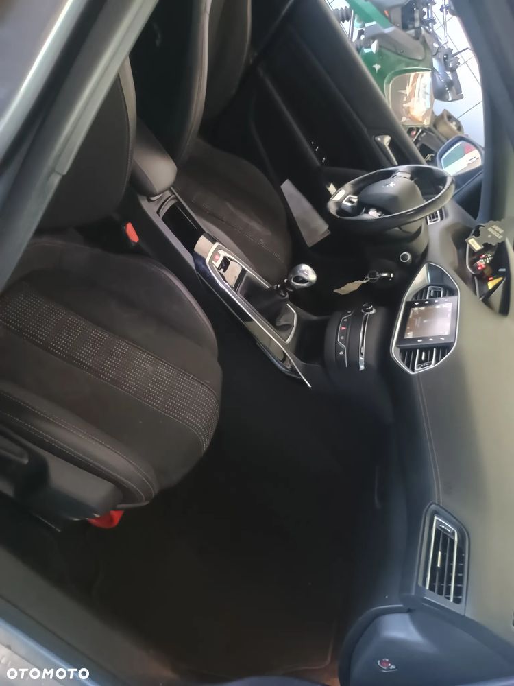 Peugeot 308 PureTech 130 Stop & Start GT-Line Edition - 16