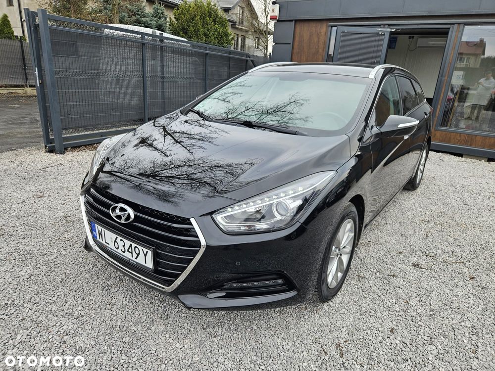 Hyundai i40 Kombi blue 1.6 Trend - 1