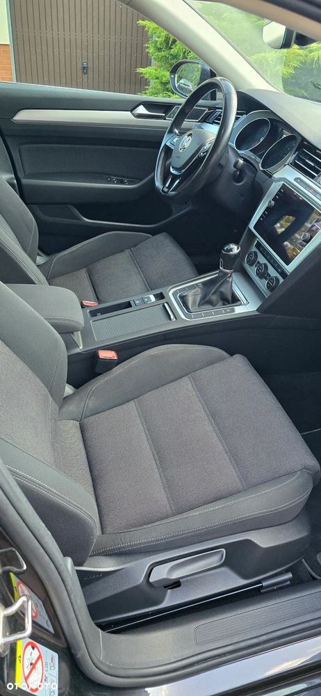 Volkswagen Passat 2.0 TDI BMT Comfortline - 19