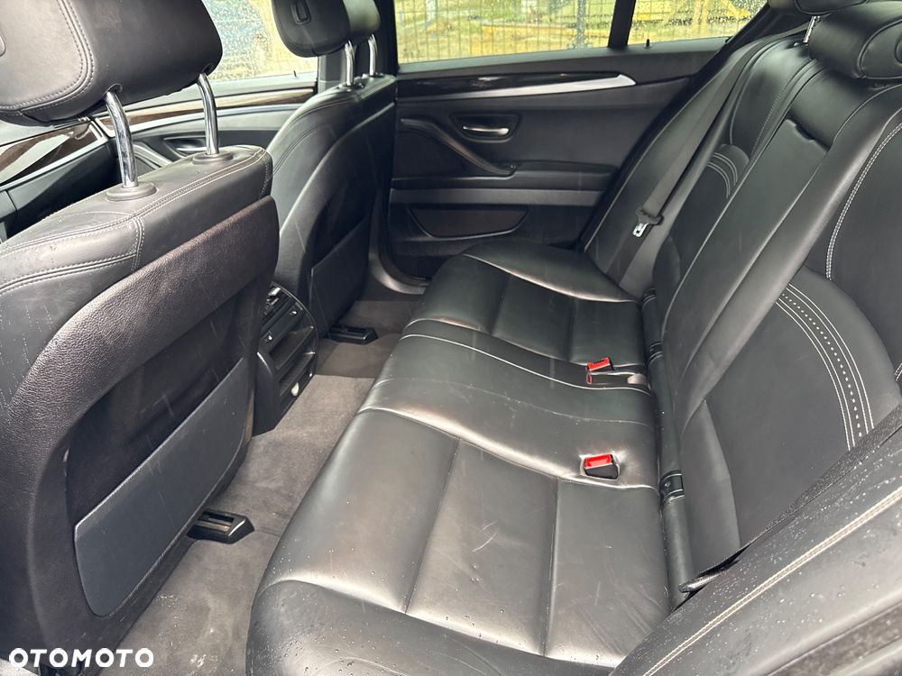 BMW Seria 5 535i xDrive Sport-Aut Modern Line - 16