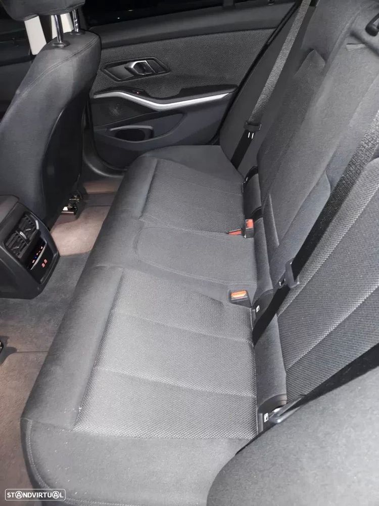 BMW 320 e Auto - 10