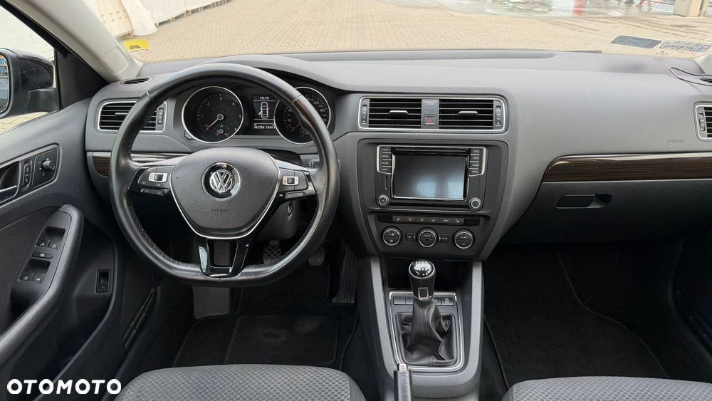 Volkswagen Jetta 2.0 TDI DPF BMT Comfortline - 13