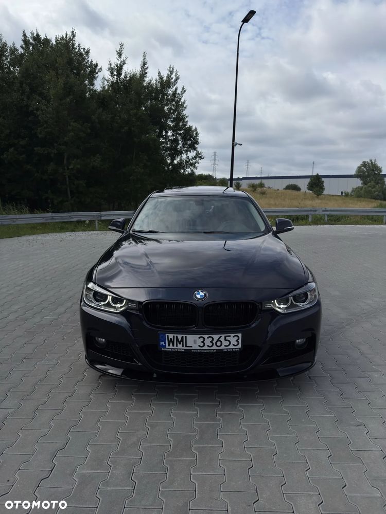 BMW Seria 3 328i xDrive Sport-Aut Luxury Line - 2
