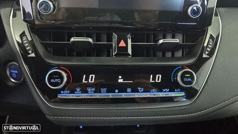 Toyota Corolla Touring Sports 1.8 Hybrid Exclusive - 29