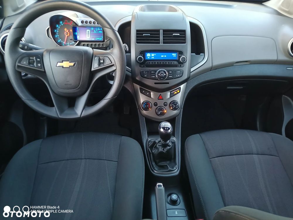 Chevrolet Aveo 1.2 LT - 15
