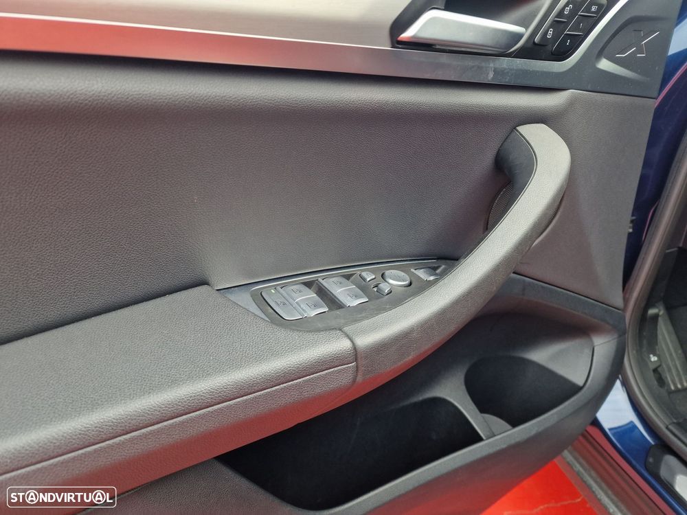 BMW iX3 Inspiring - 10