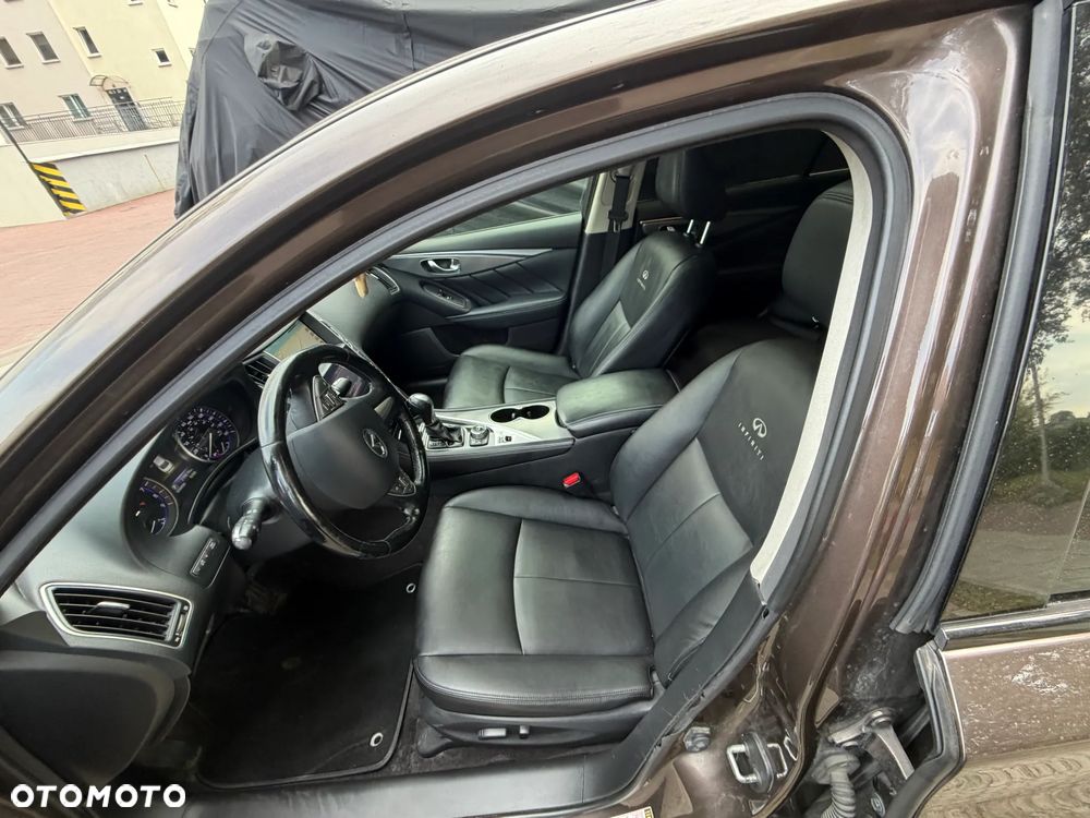 Infiniti Q50 - 9