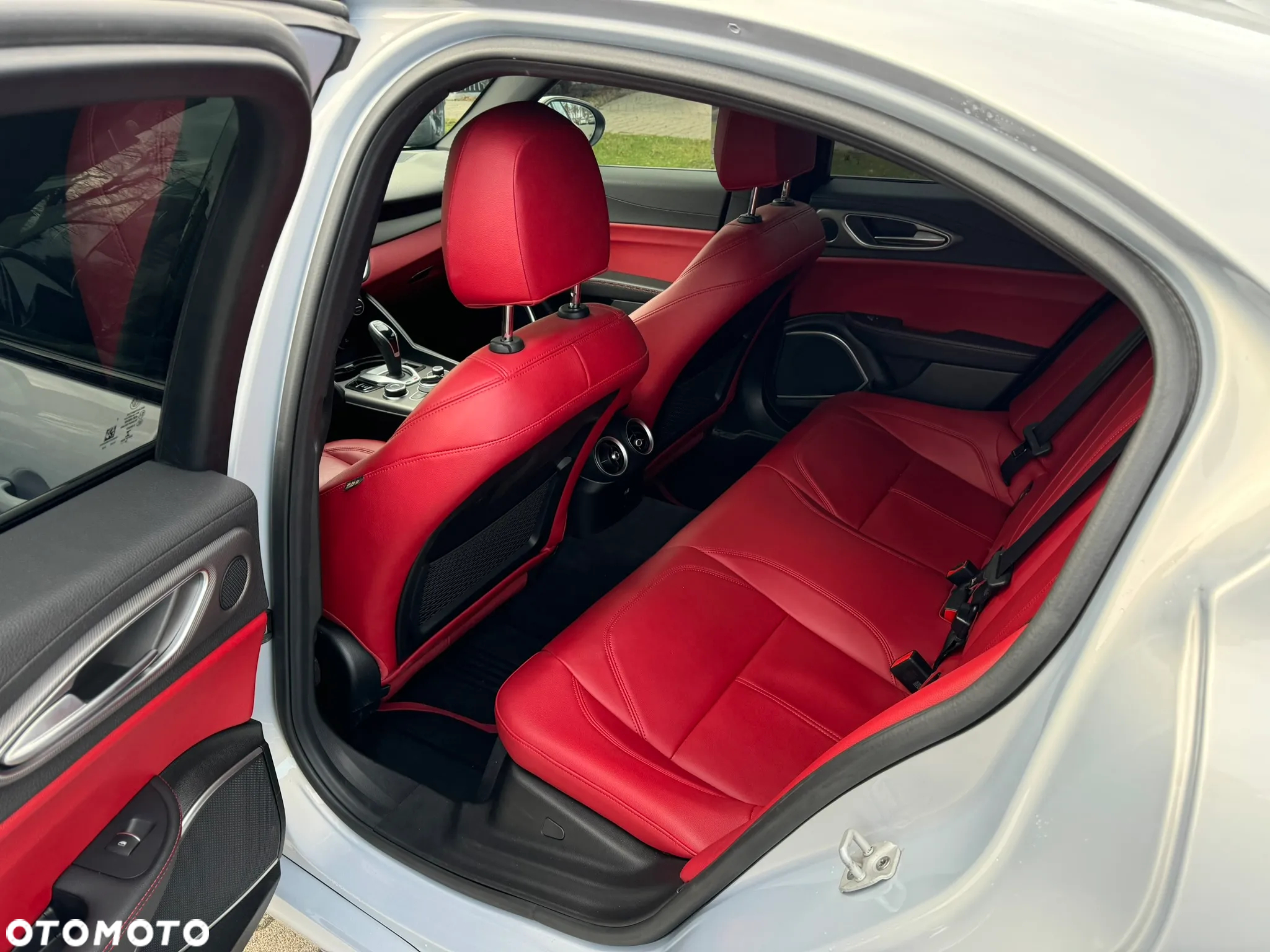 Alfa Romeo Giulia 2.0 Turbo 16V AT8 Veloce - 17