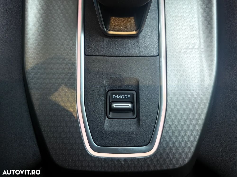 Nissan Qashqai 1.3 l MHEV X-Tronic N-Connecta - 12