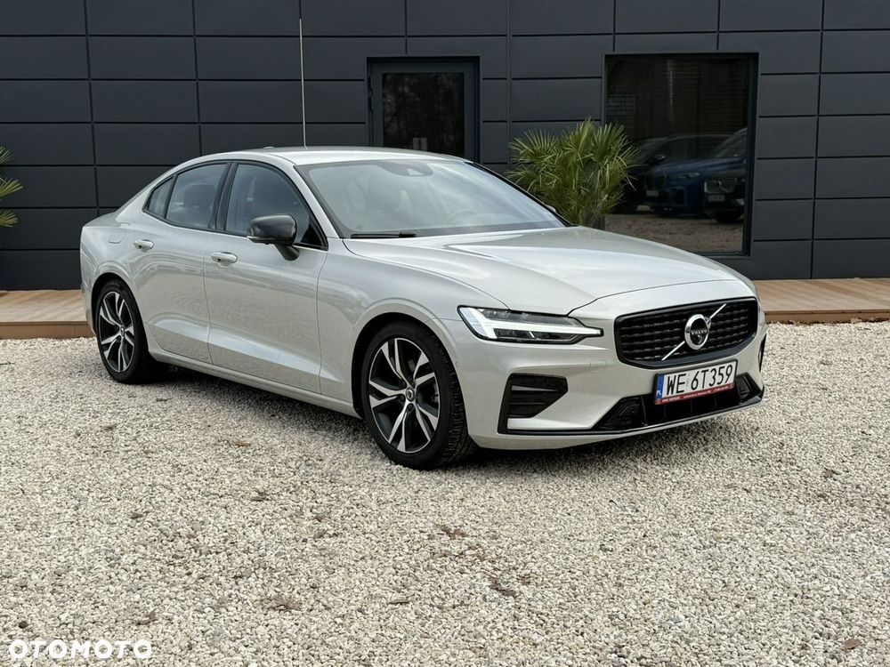 Volvo S60 B4 B R-Design - 1