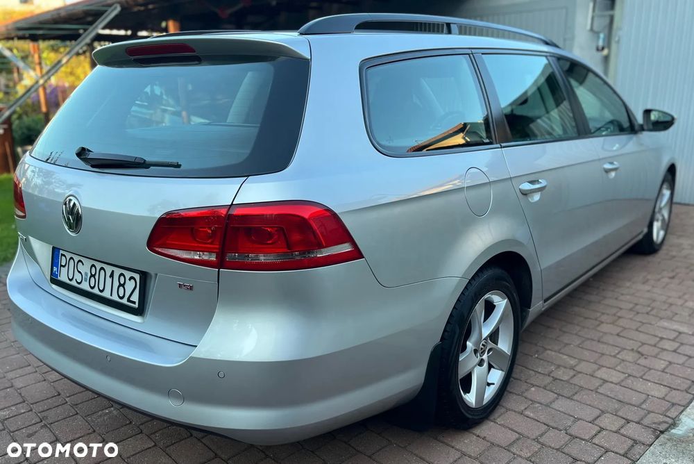 Volkswagen Passat 1.8 TSI Trendline - 13
