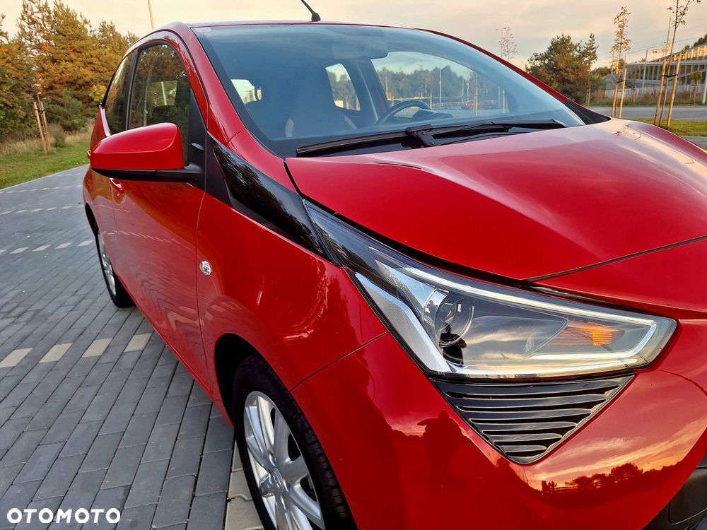 Toyota Aygo x.shift x-play connect - 33