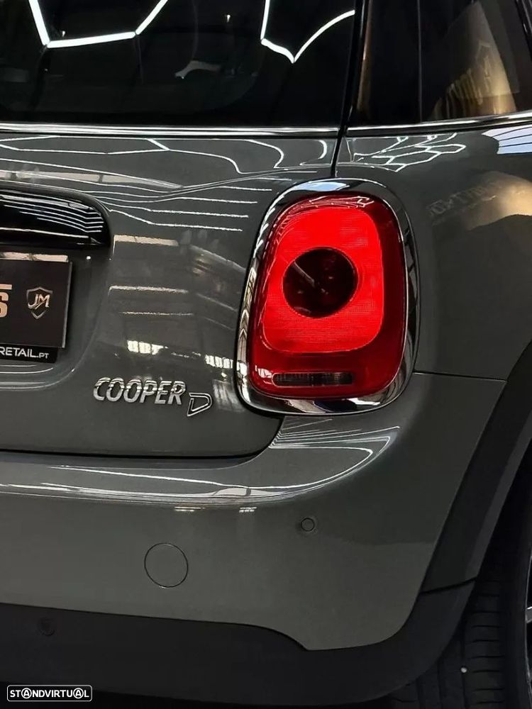 MINI 5 Portas Cooper D - 19
