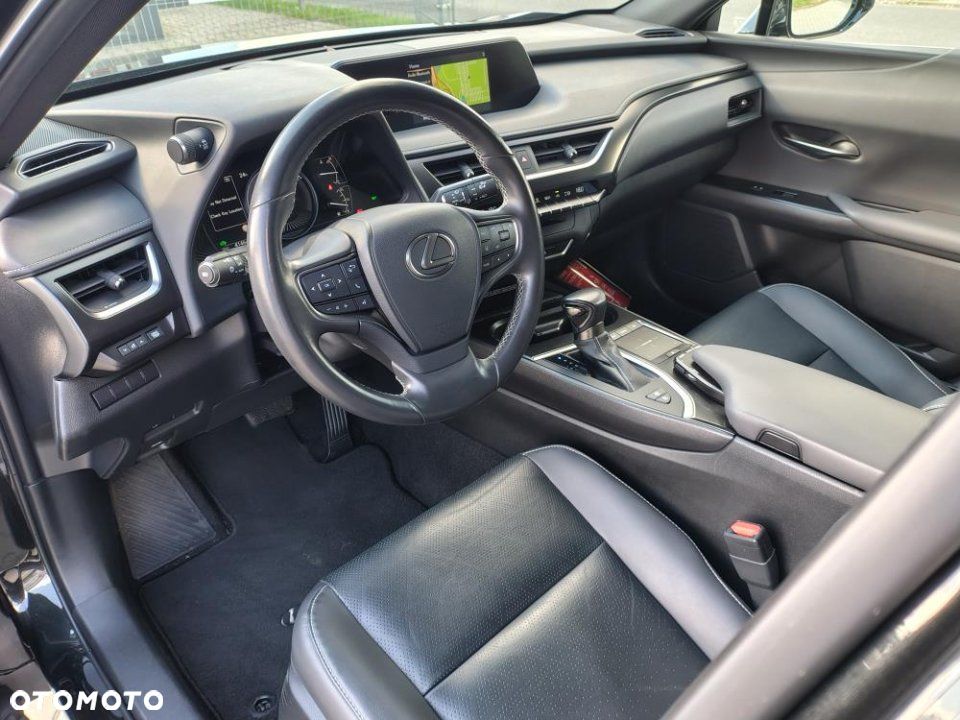 Lexus UX - 20