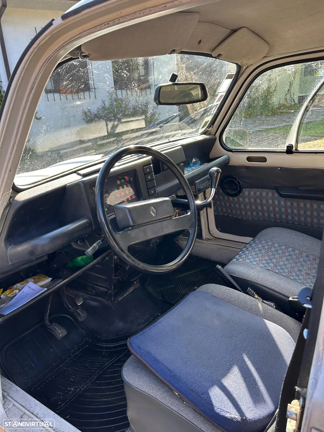 Renault 4 1.1 GTL - 3