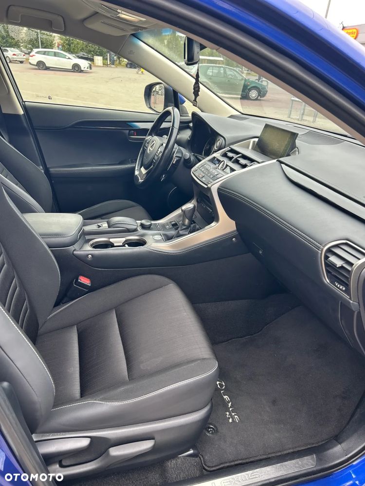 Lexus NX 200t Comfort AWD - 9