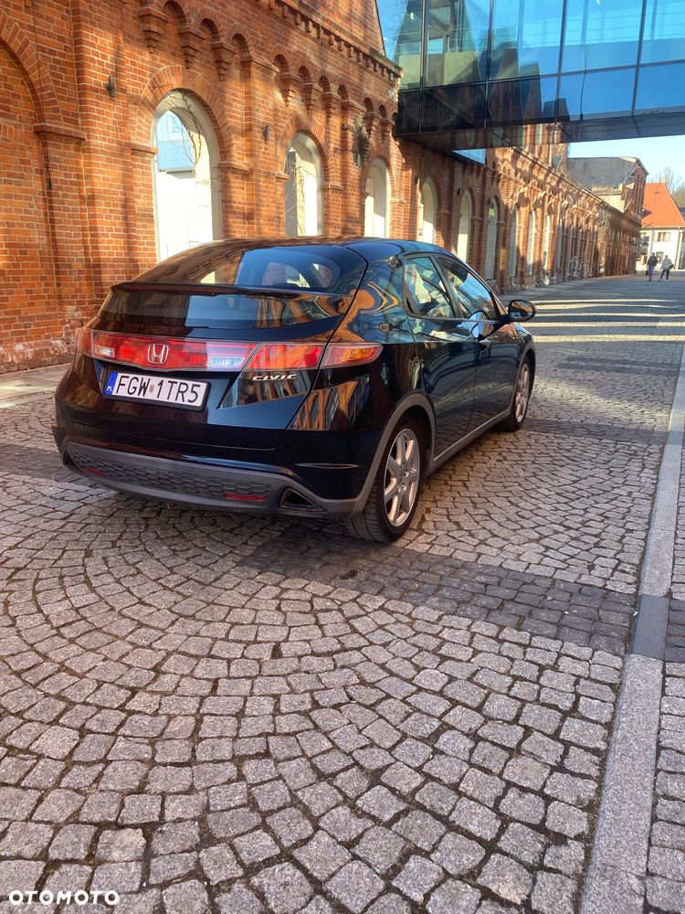 Honda Civic 1.8 Executive - 4