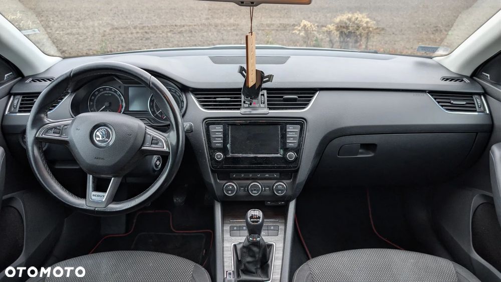 Skoda Octavia Scout 2.0 TDI 4x4 - 11