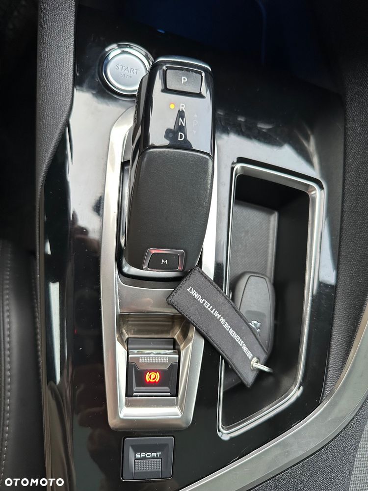 Peugeot 3008 THP 165 EAT6 Stop & Start Allure - 24