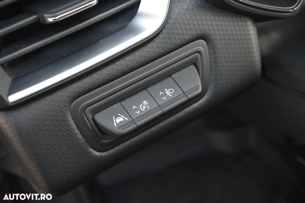 Renault Clio V E-Tech 145 Techno - 10