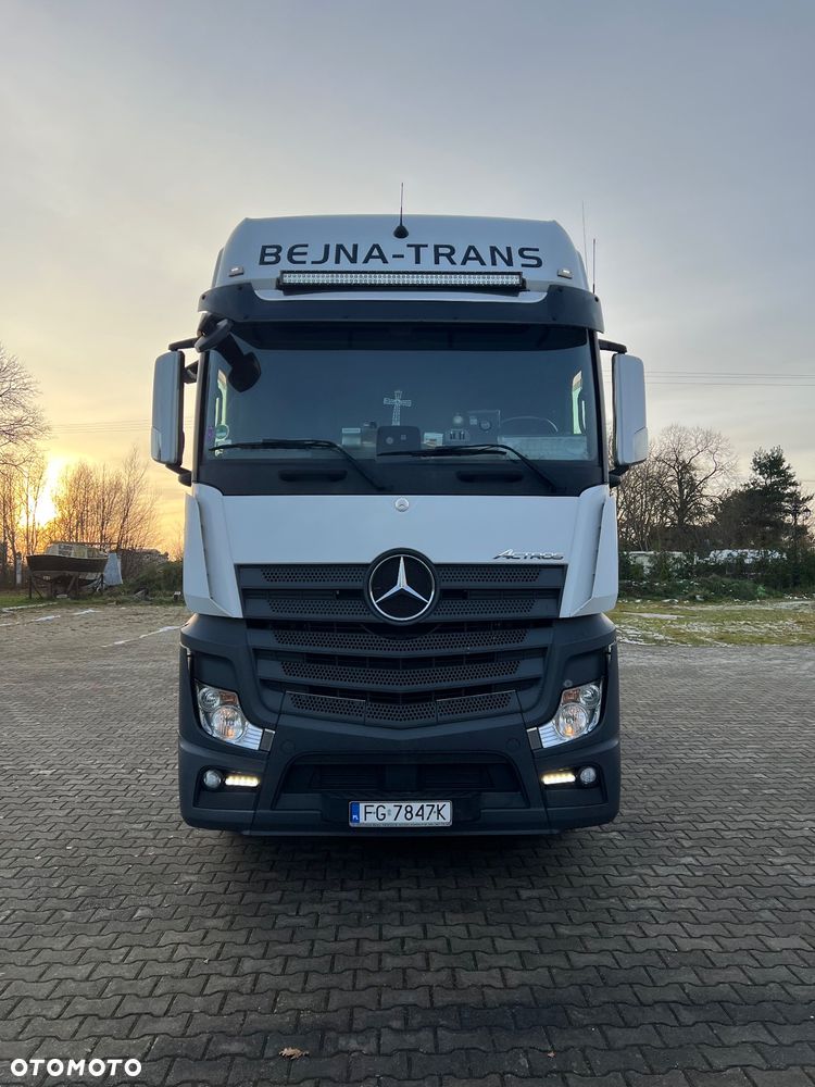 Mercedes-Benz ACTROS - 2
