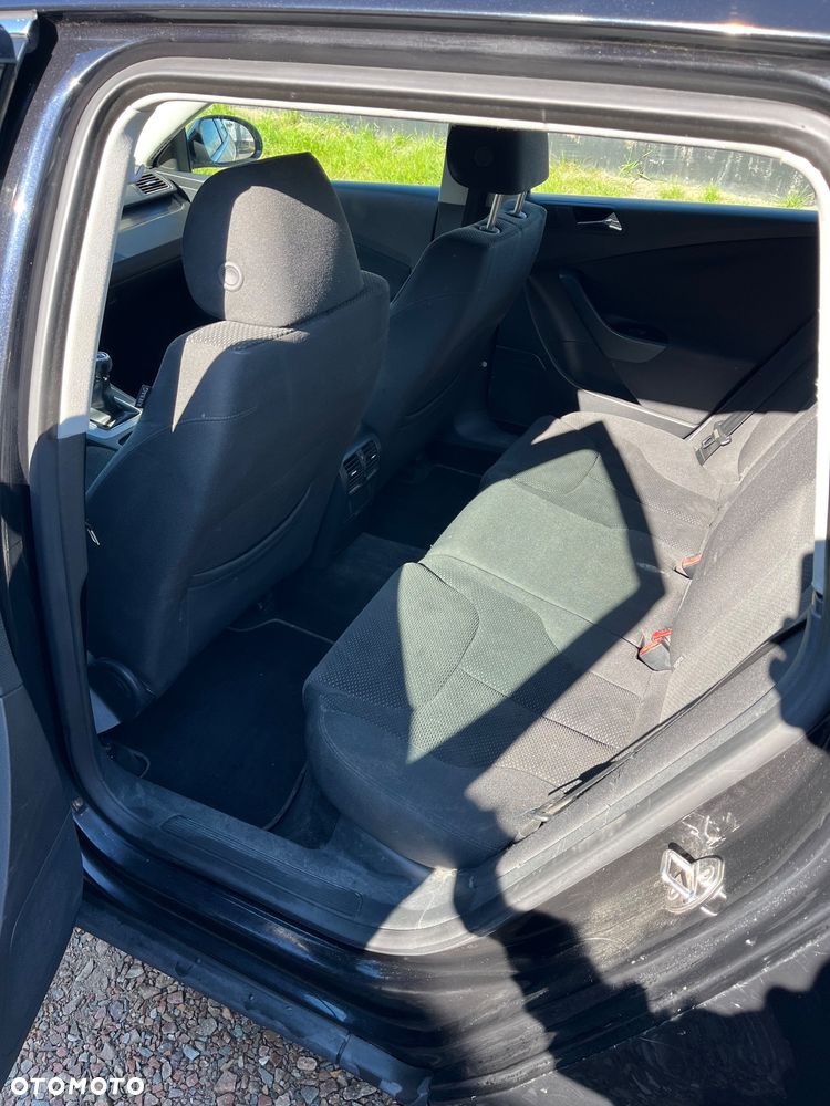Volkswagen Passat - 7