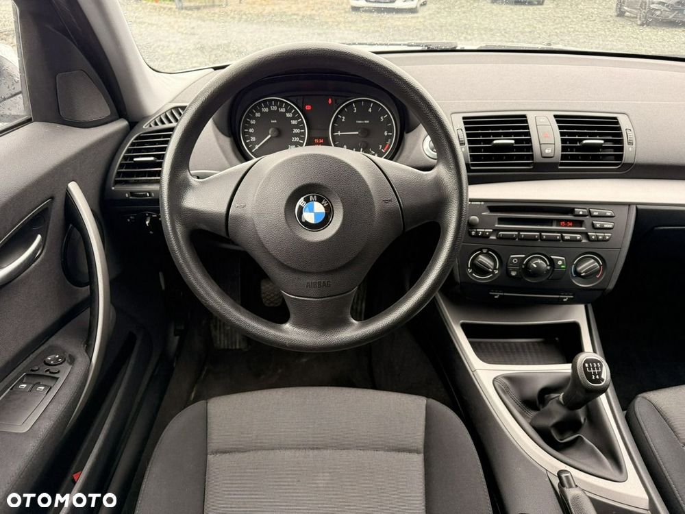 BMW Seria 1 116i - 5