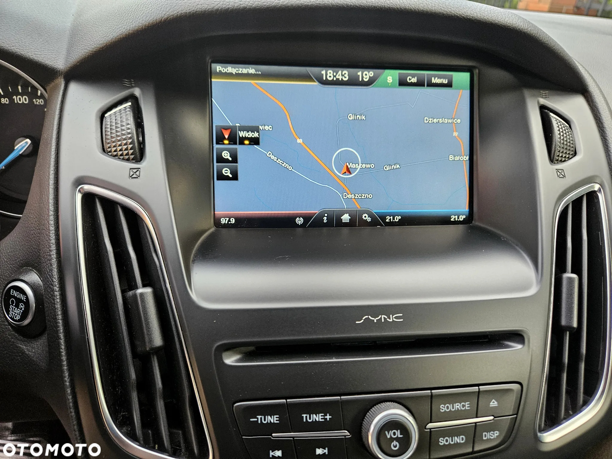 Ford Focus 1.0 EcoBoost Hybrid ST-LINE - 11