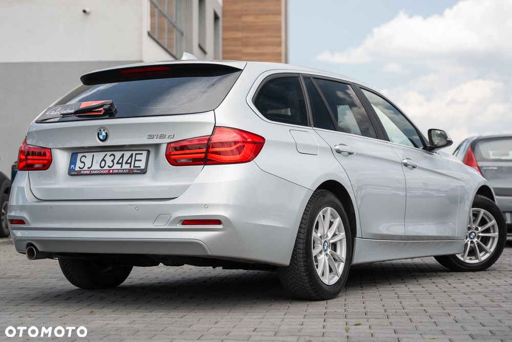 BMW Seria 3 318d - 11