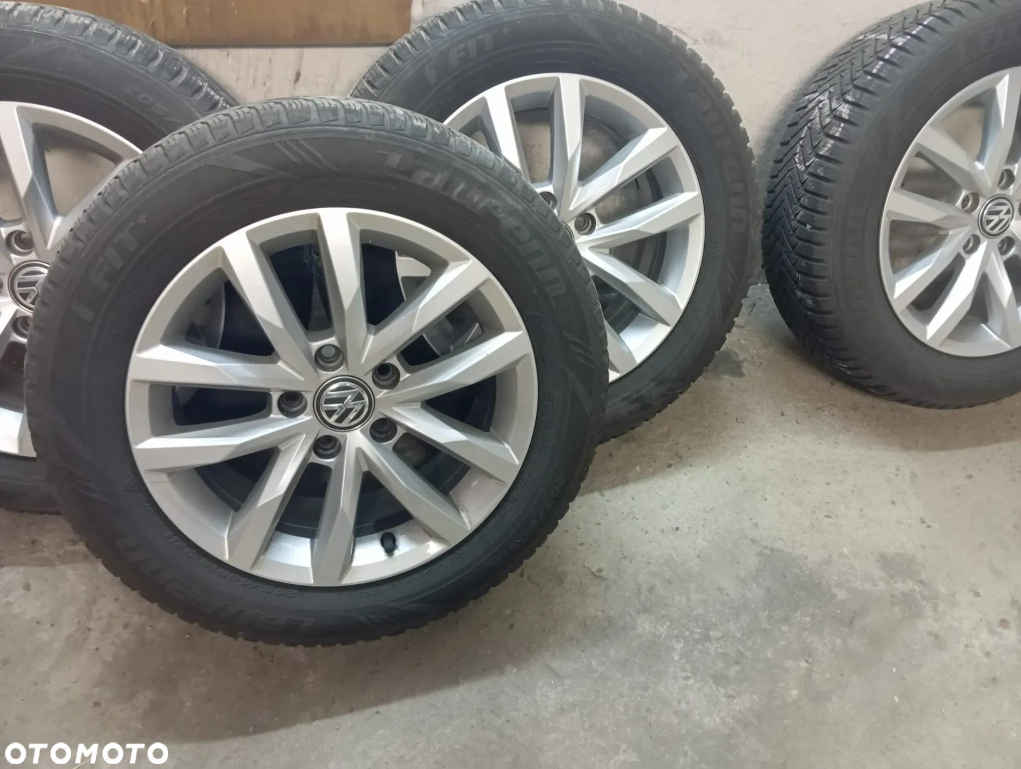Volkswagen Passat 2.0 TDI BMT Highline - 14