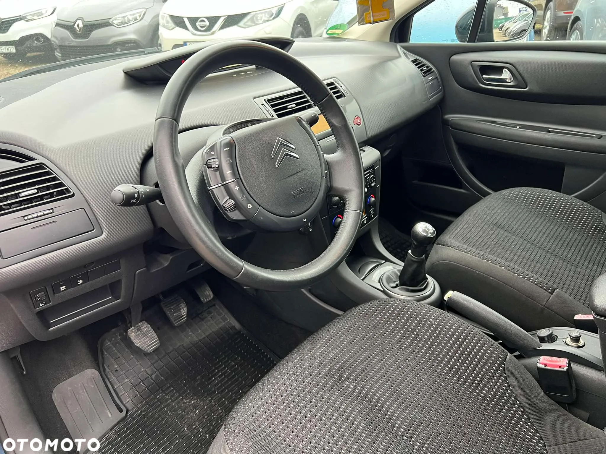 Citroën C4 1.6 HDi Impress - 11
