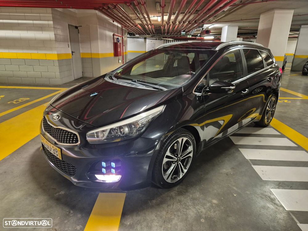 Kia Ceed SW 1.6 CRDi GT Line - 1