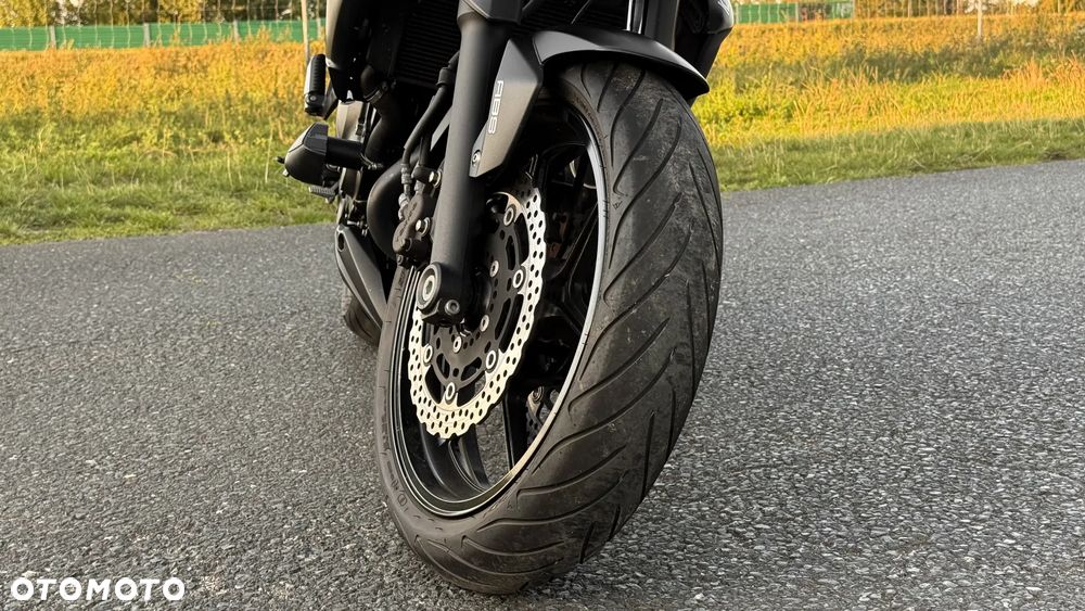 Kawasaki ER - 18