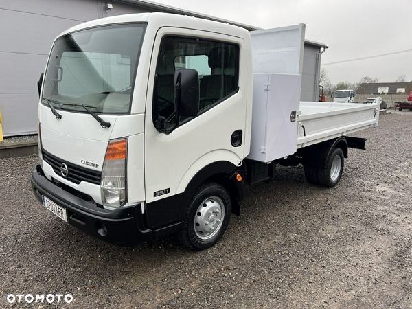 Nissan Cabstar