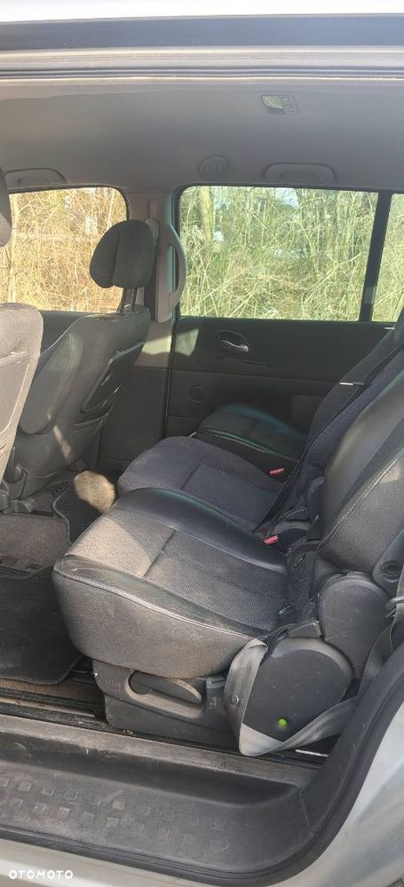 Renault Espace 2.2 dCi Dynamique - 10