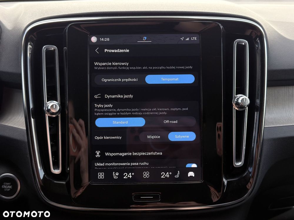 Volvo XC 40 - 26