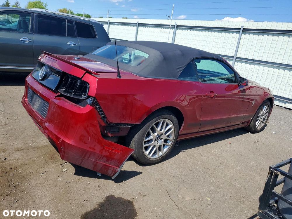 Ford Mustang 3.7 V6 Premium - 4
