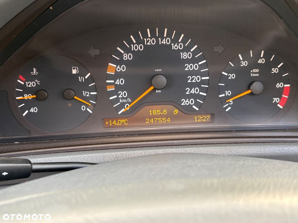 Mercedes-Benz CLK - 14