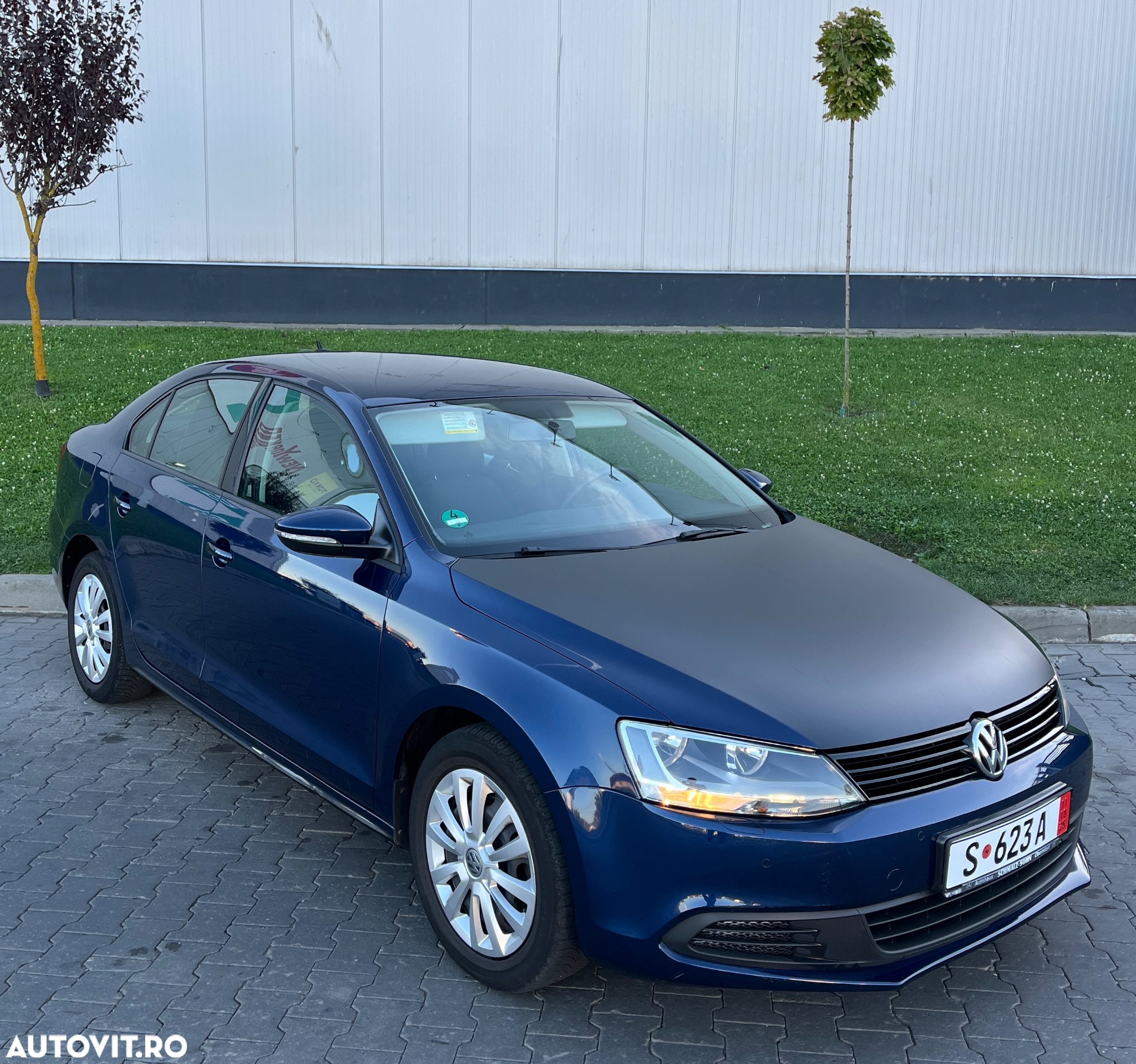 Volkswagen Jetta - 3