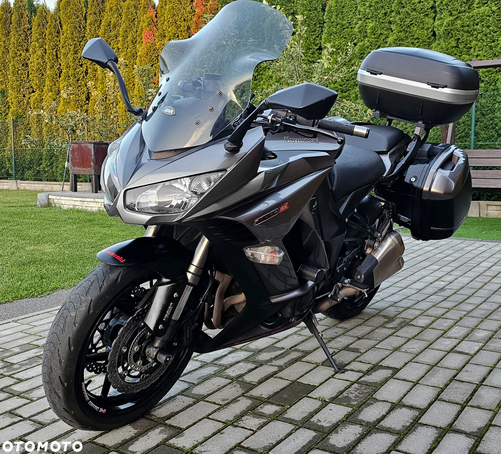 Kawasaki Ninja 1000 SX - 11