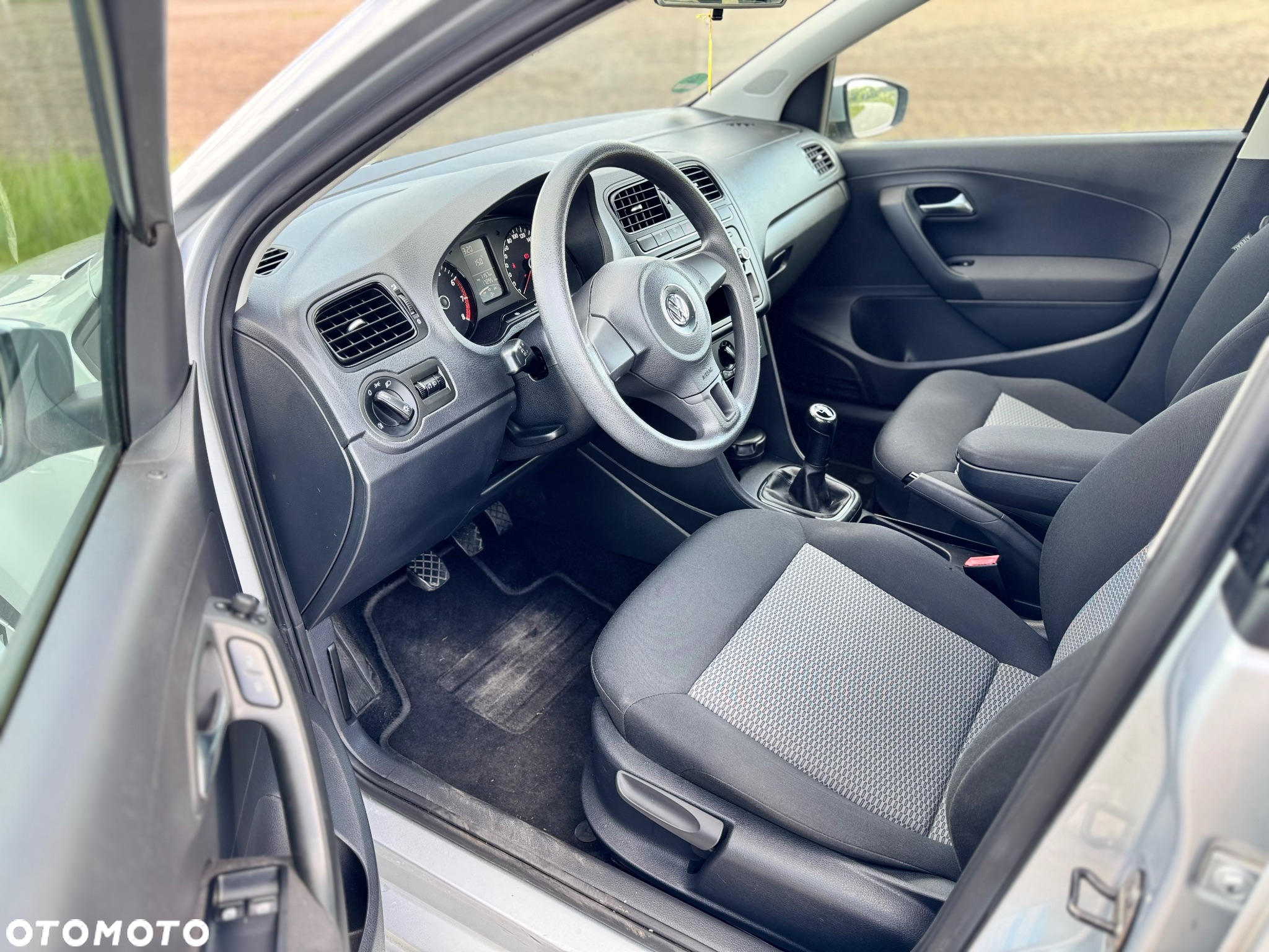 Volkswagen Polo 1.2 12V Comfortline - 23