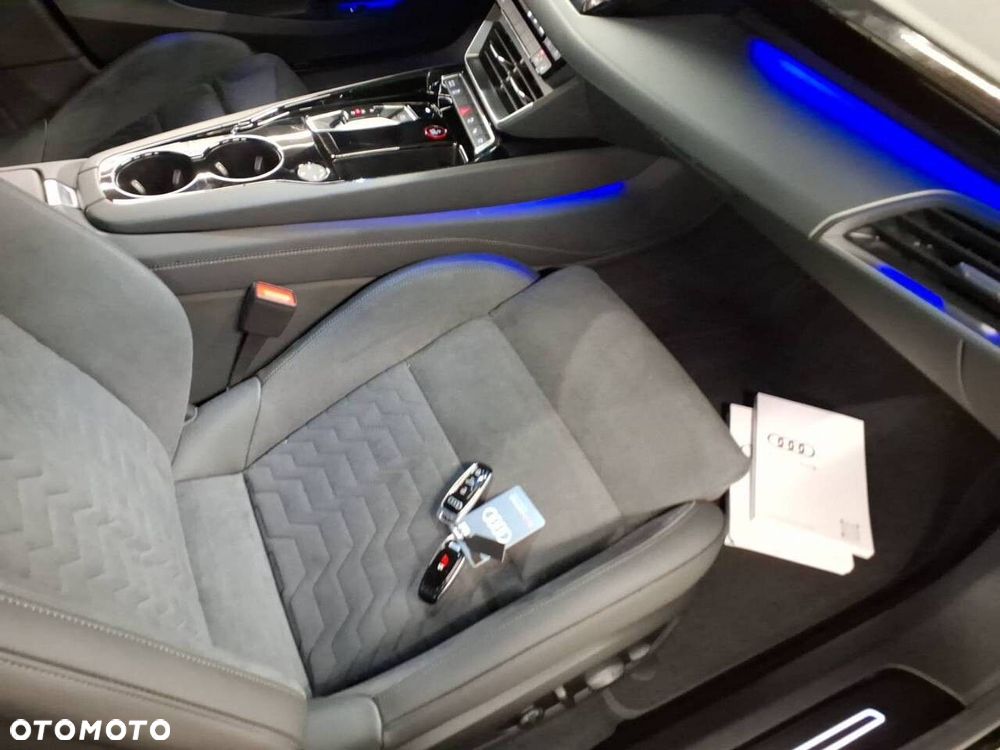 Audi e-tron GT - 8